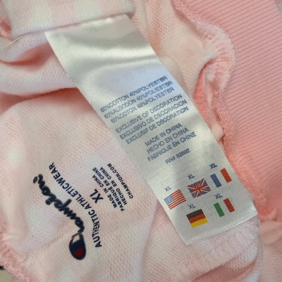 Champion Authentic Athleticwear Pink and White Checkered Top and Matching Shorts - Picture 16 of 16